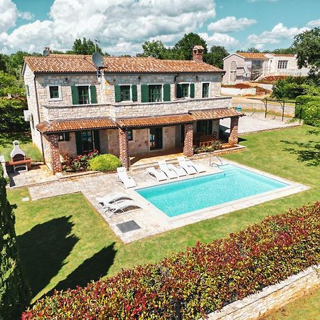 Sveti Lovreč Pazenatički Theblueview Villas Near Porec מראה חיצוני תמונה