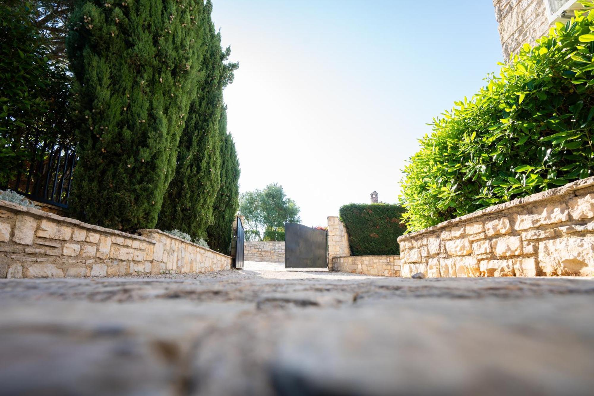 Sveti Lovreč Pazenatički Theblueview Villas Near Porec מראה חיצוני תמונה
